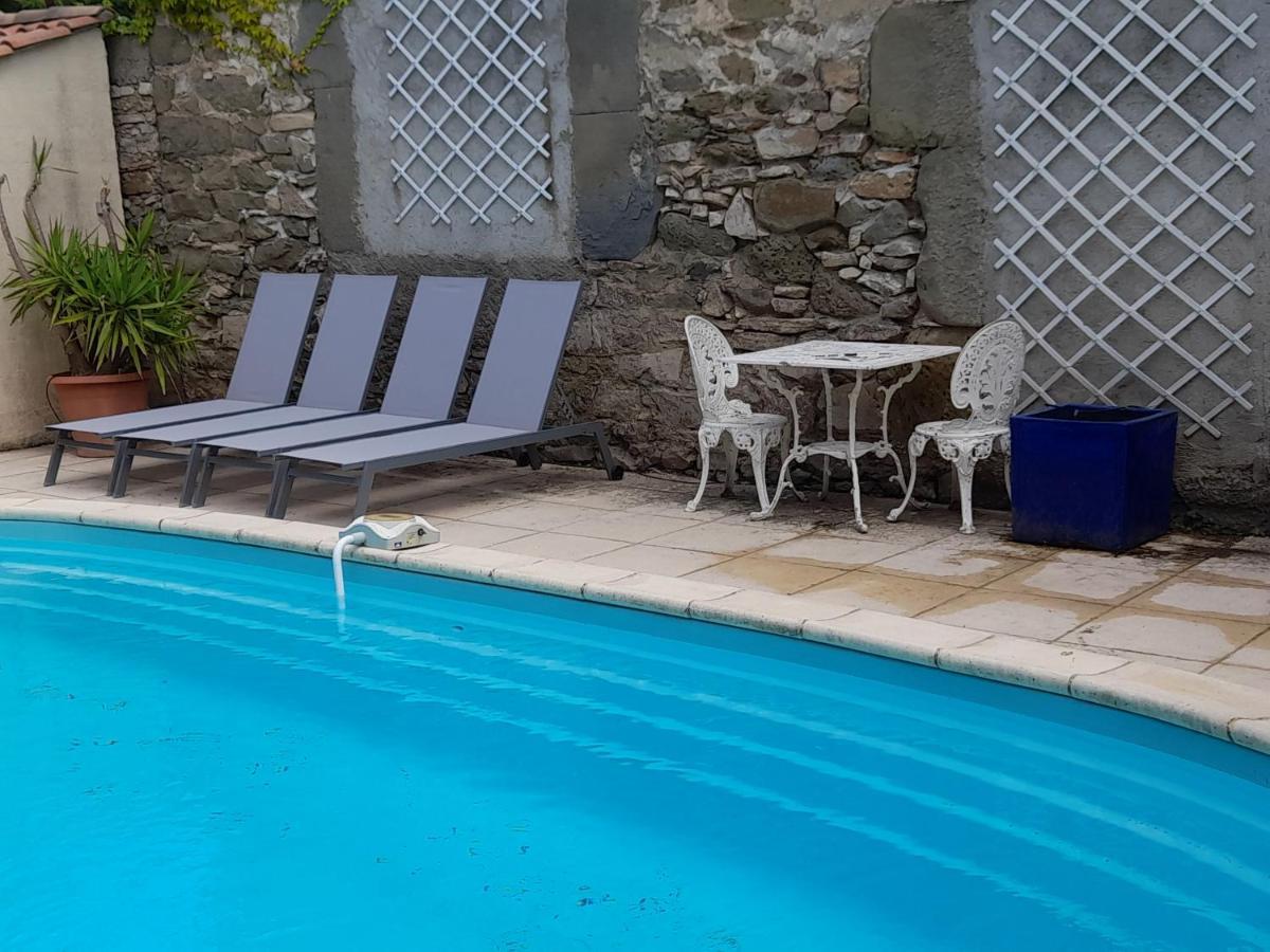 Le Gite De Sainte Valiere Piscine Et Spa Exterior foto