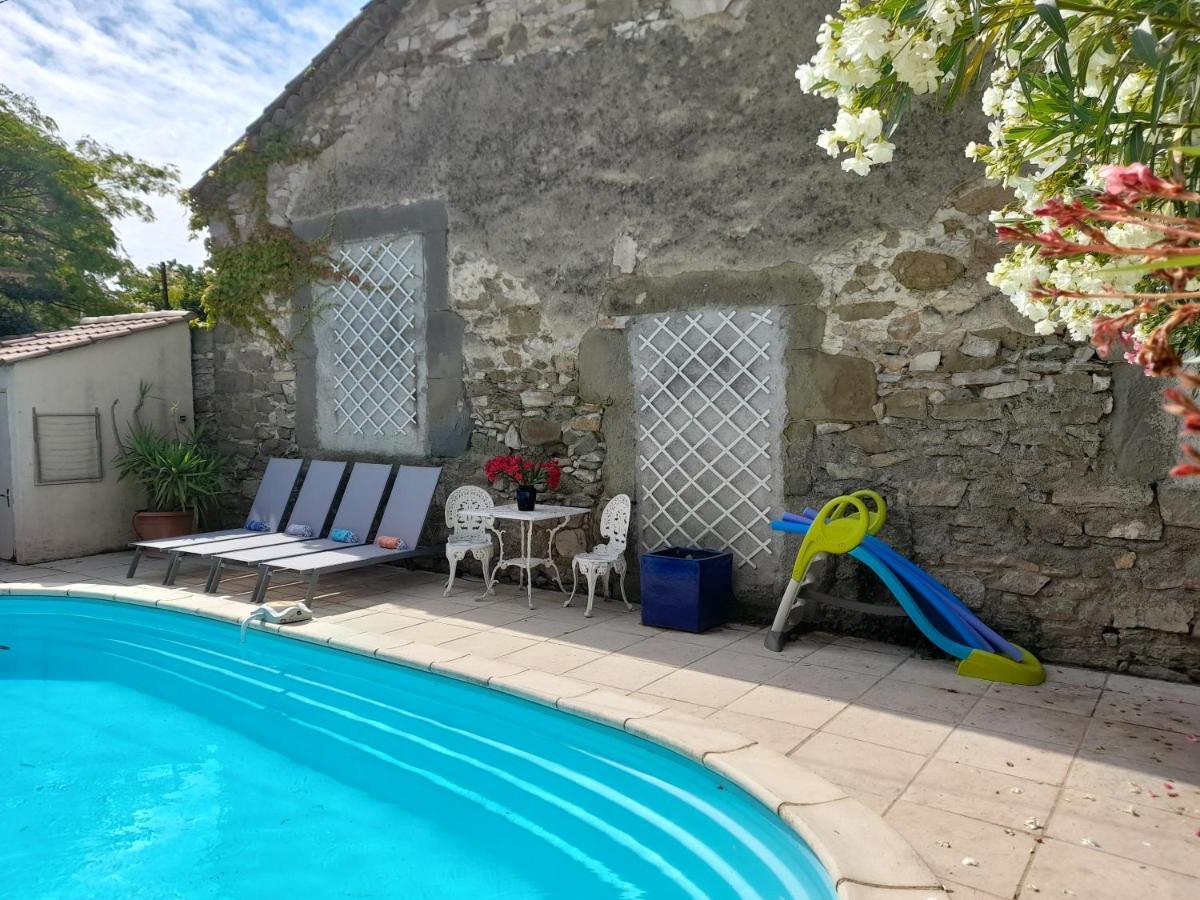Le Gite De Sainte Valiere Piscine Et Spa Exterior foto