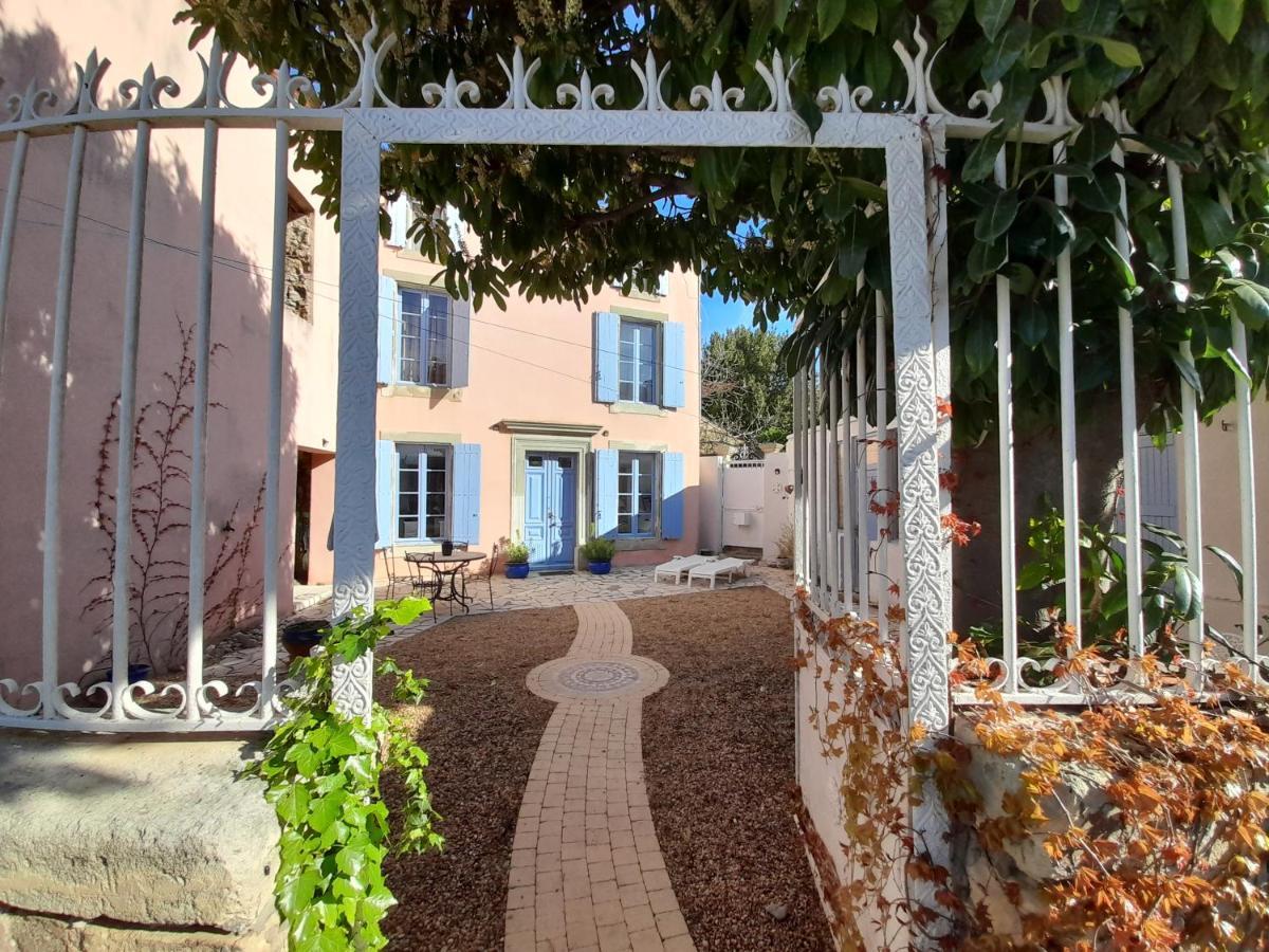 Le Gite De Sainte Valiere Piscine Et Spa Exterior foto