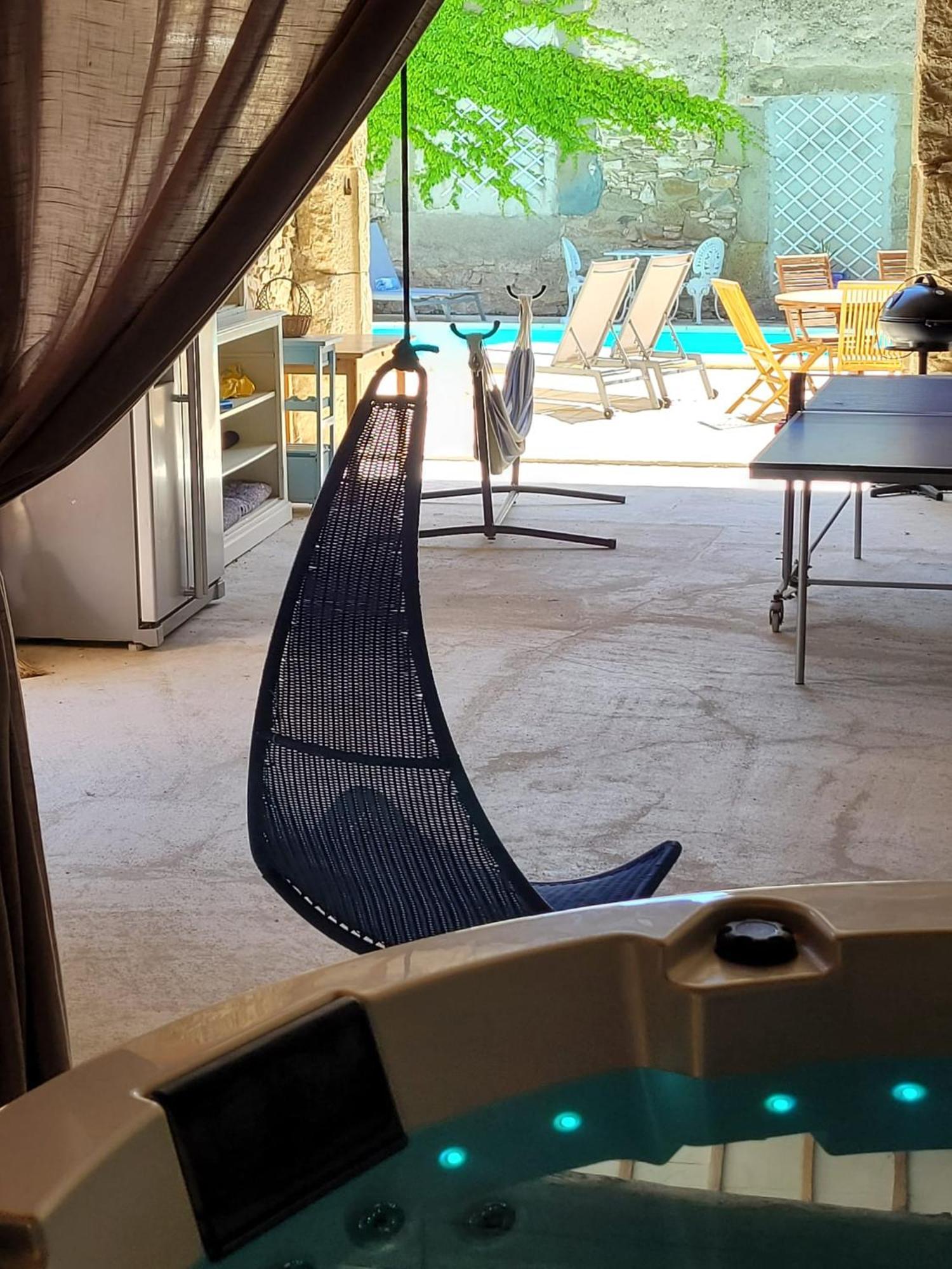 Le Gite De Sainte Valiere Piscine Et Spa Exterior foto